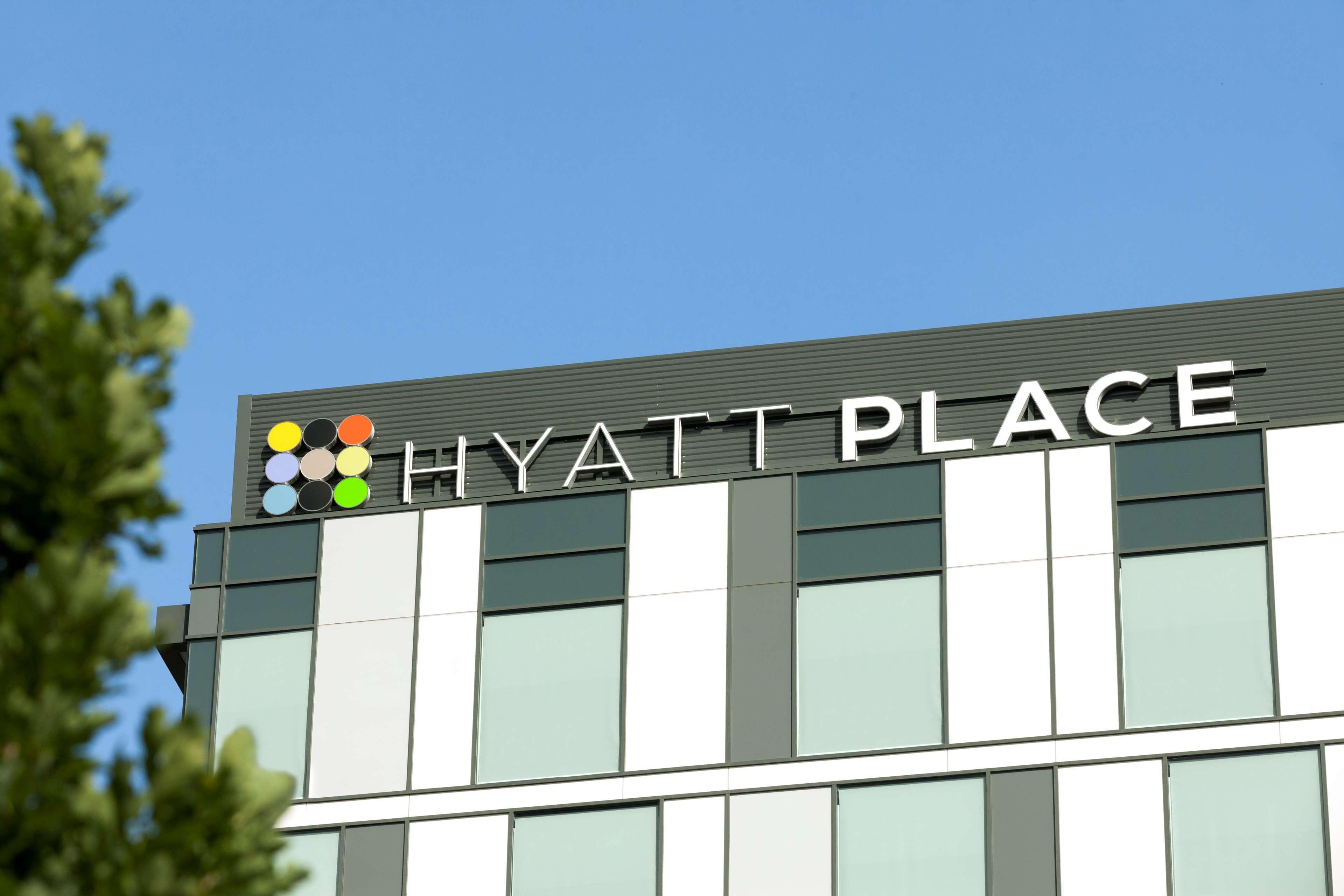Hyatt Place West London Hayes Хитроу Экстерьер фото