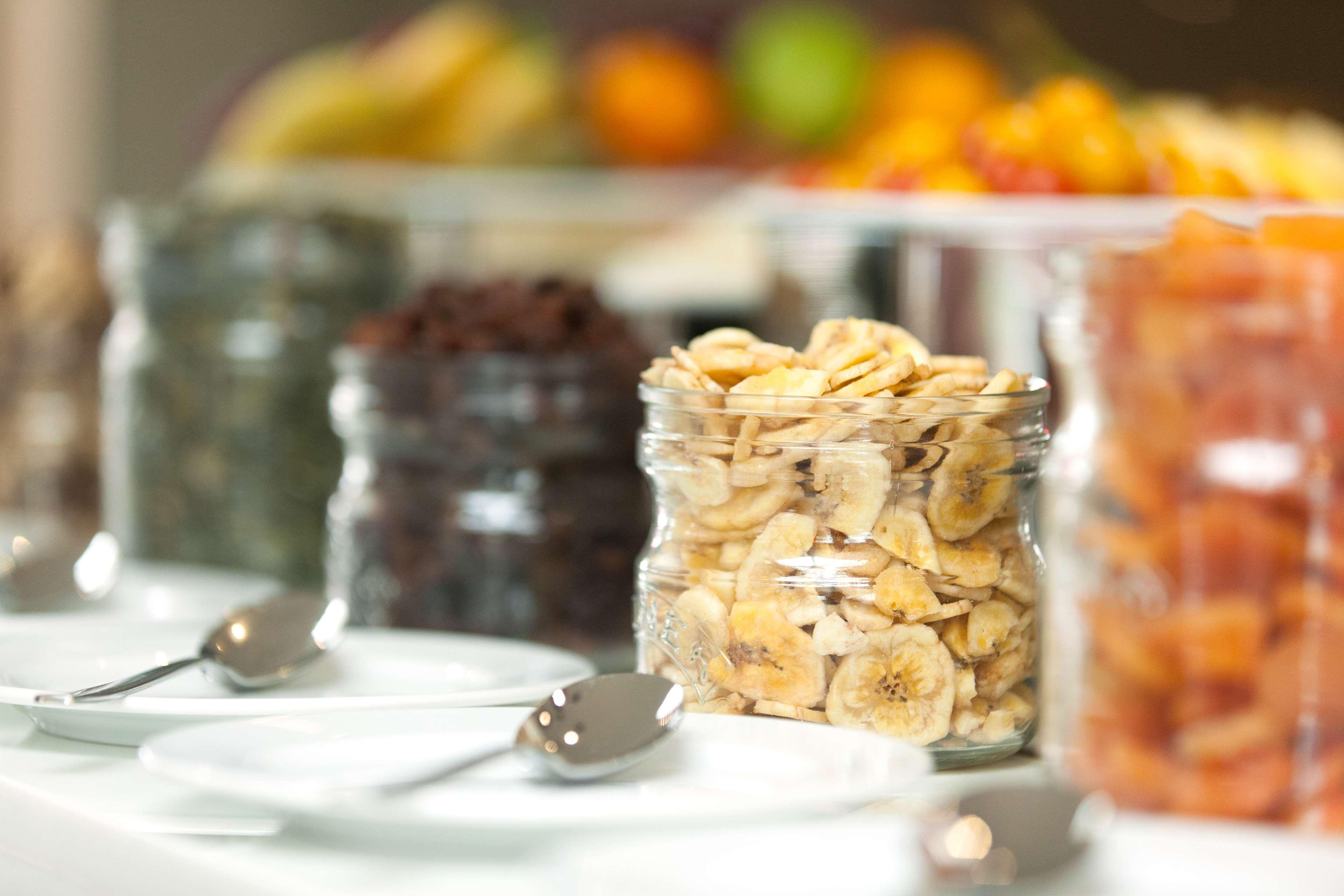 Hyatt Place West London Hayes Хитроу Экстерьер фото