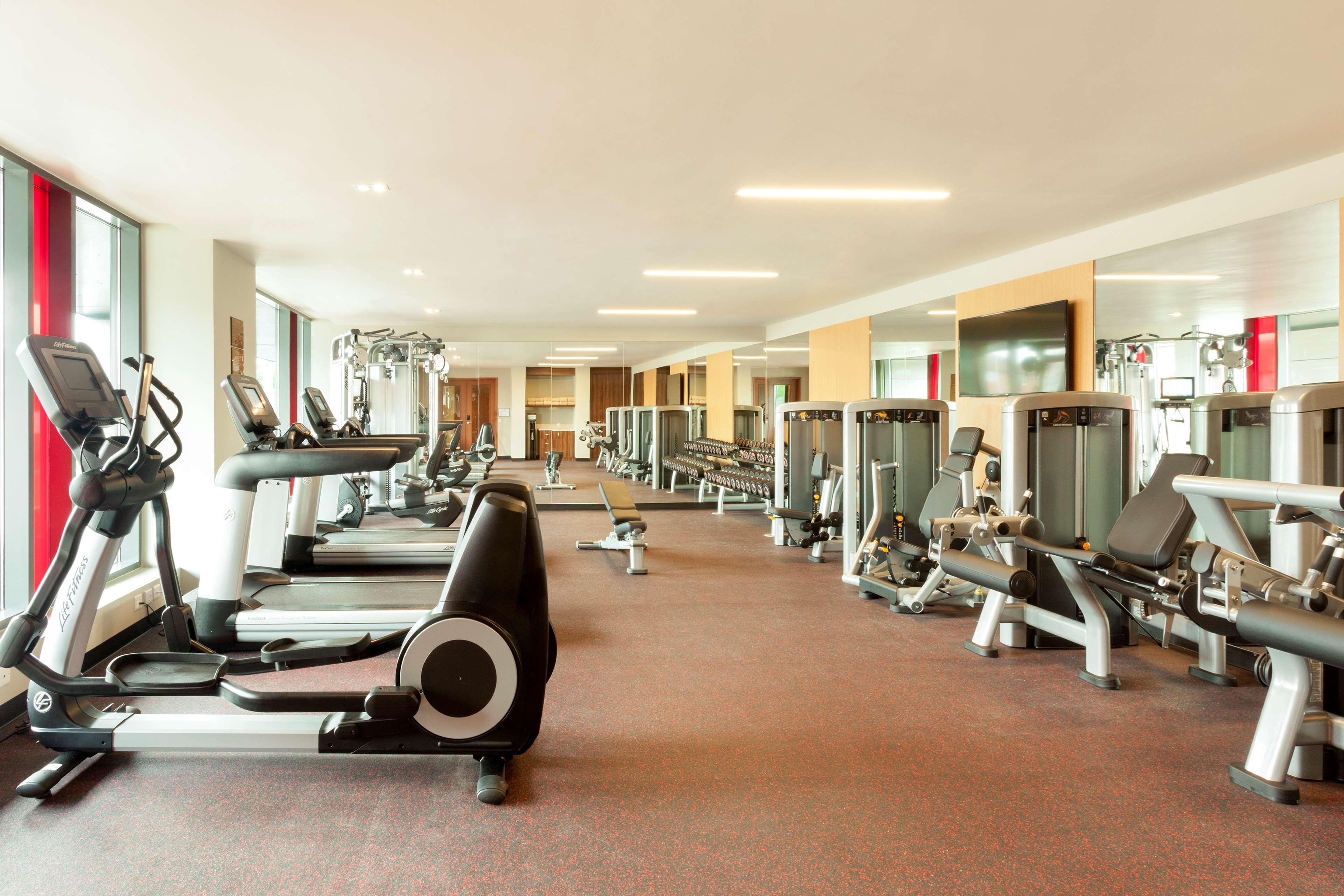 Hyatt Place West London Hayes Хитроу Экстерьер фото